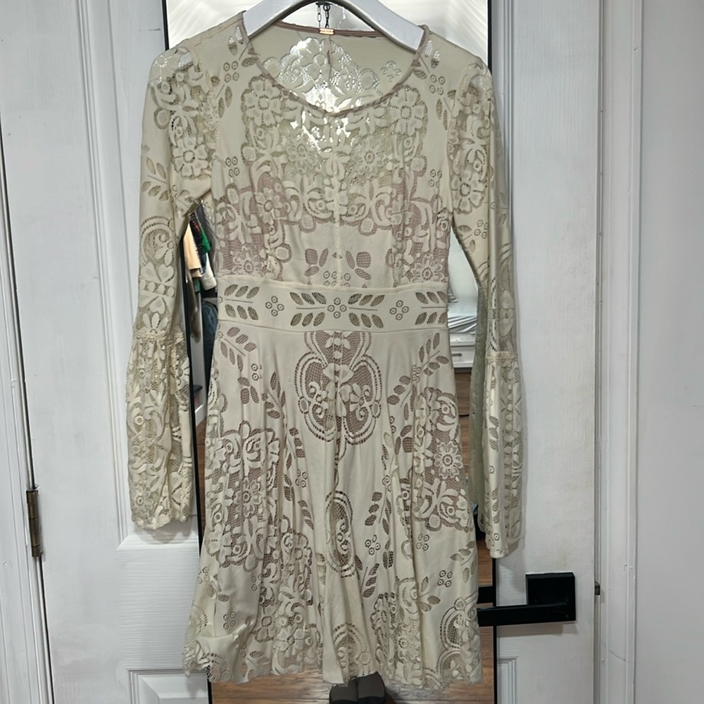 Free People lace Ivory Bell sleeve mini dress size 0
